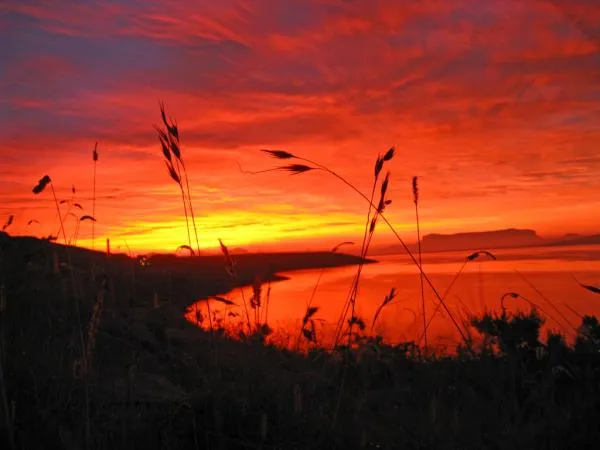 User submitted picture: Sunrise on Sterkfontein D...